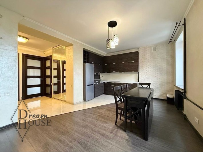 Продаж 3 кімнатної квартири - фото 1