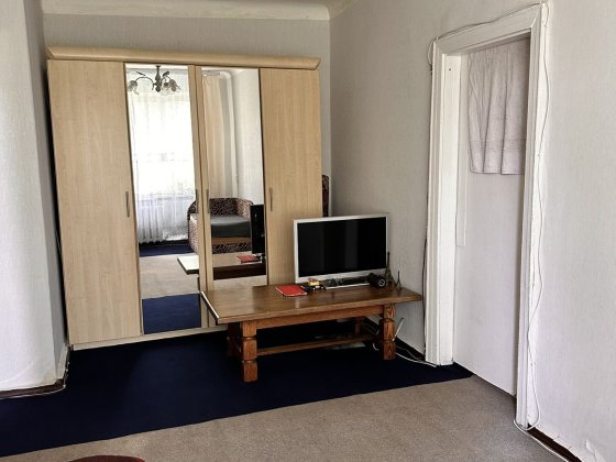 2-кімнатна квартира в центрі, 1-й поверх, Нововолинськ (під бізнес) Нововолынск