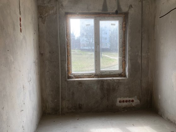 Продам 4х комнатную квартиру под проект Павлоград