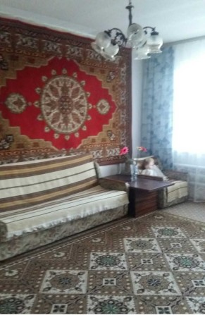 Продам 3-х кімнатну  квартиру - фото 1