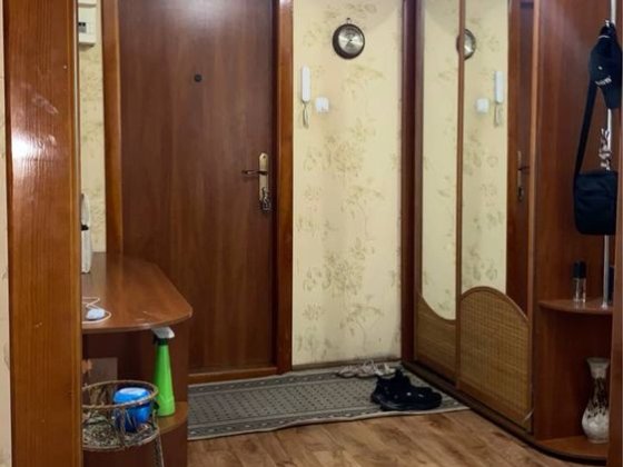 АН Продажа трехкомнатной квартиры 2/5 Центр Павлоград