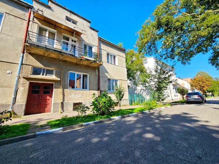 3-кімнатна квартира в "польському люксі" в центрі міста з гаражем. - фото 1