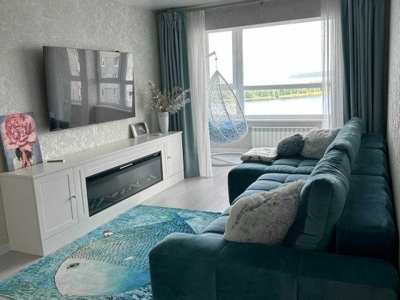 Продам видову 5 кімнатну квартиру дворівневу з евроремонтом Новая Украинка