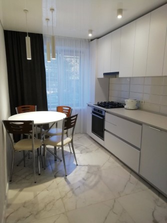 Продається двокімнатна квартира - фото 1