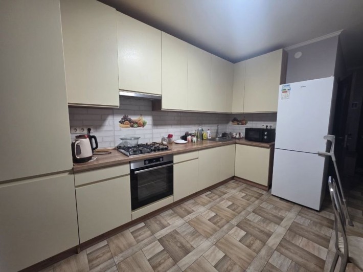 Продається 1-кімнатна квартира в центрі Трускавця з ремонтом та меблями - фото 1