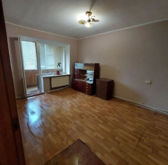 Продається 4-кімнатна квартира в Фастові - фото 1