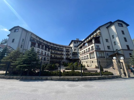 Унікальні апартаменти з терасою в "Шале Грааль" | Трускавець Трускавець