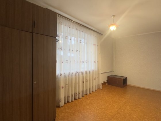 Продаж 2к центр міста . Окремі кімнати . Хмельницкий