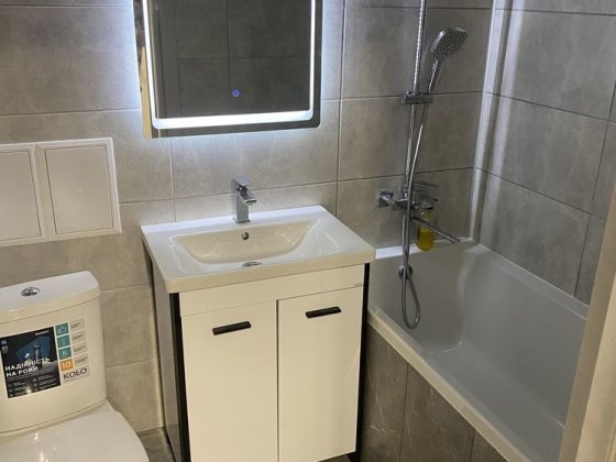 Продам 2кв 50м поряд Центр 62000 торг Хмельницький