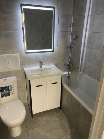 Продам 2кв 50м поряд Центр 62000 торг - фото 1