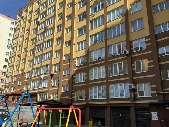 ТОП-пропозиція на Озерній — 1к з індивідуальним опаленням та видом, який закохує! Хмельницький