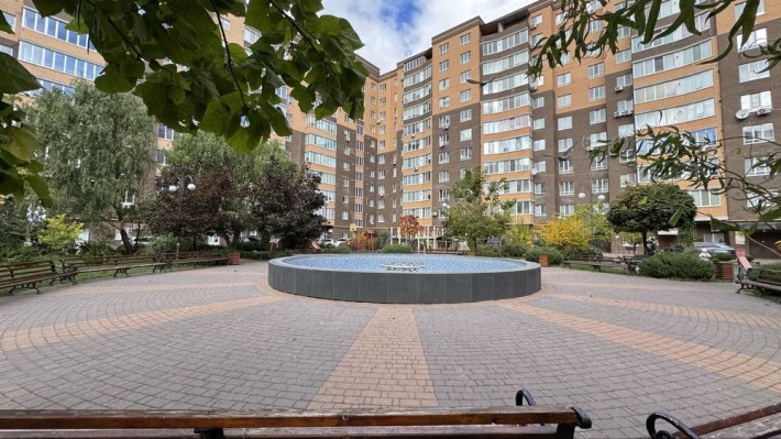 Продам квартиру ЖК Набережний квартал - фото 1