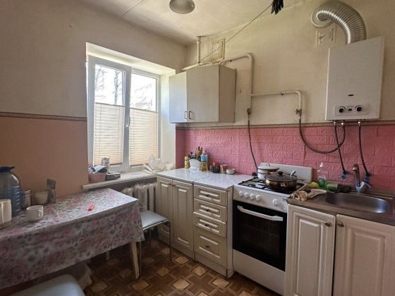 Продам 2 кімнатну квартиру Шептицький