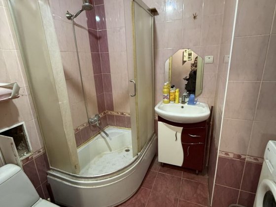 Продається квартира.Працюємо з програмами Шептицкий