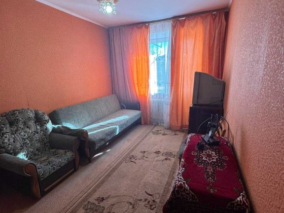 Виставка 2к цегла нове планування \ не кутова / низьке оформлення! Хмельницький