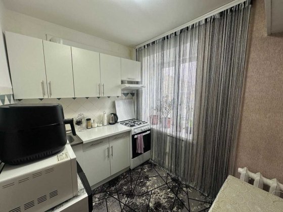 Двокімнатна в самому Центрі, ідеальний варіант для життя і інвестицій. Хмельницький