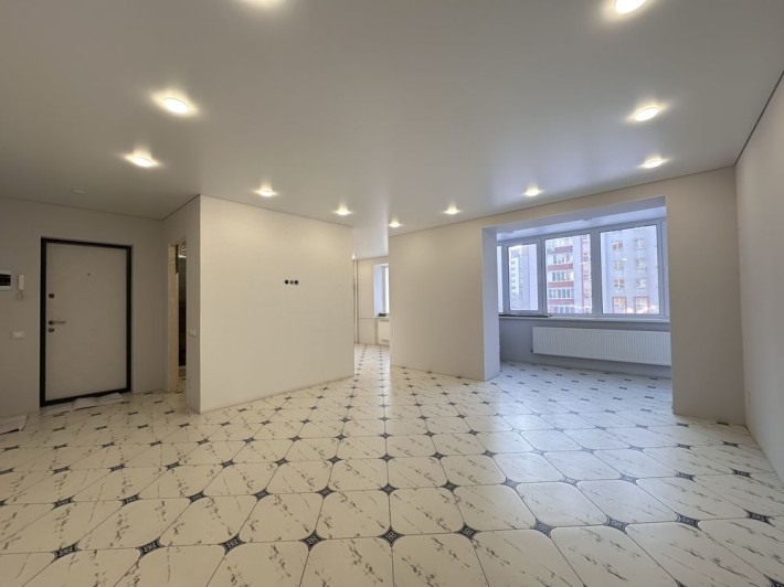 Продаж 3к . Виставка. . Новобудова . Індивідуальне опалення. - фото 1