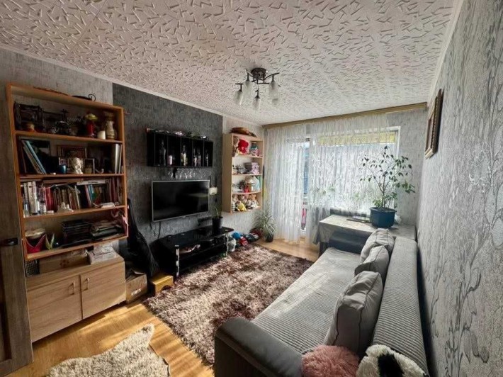 Продаж двох кімнатної  квартири - фото 1