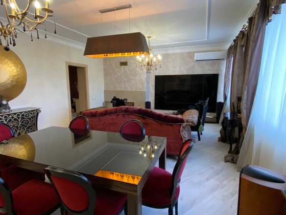 Елітна 4-кімнатна квартира в центральній частині міста Хмельницький