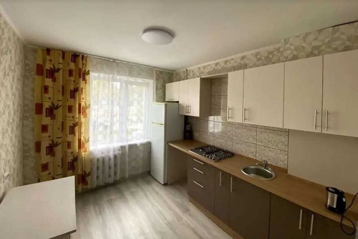 3к Центр будинок нового планування \ гарний стан / 2% оформлення - фото 1