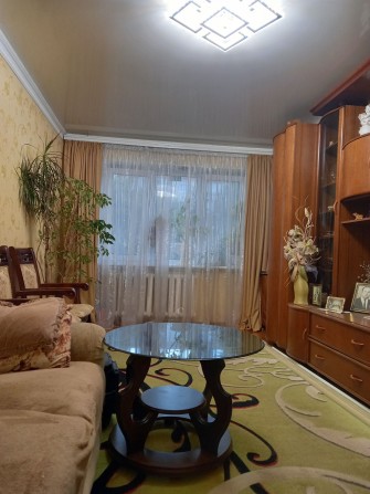 Продажа двухкомнатной квартиры подходит под офис , магазин - фото 1