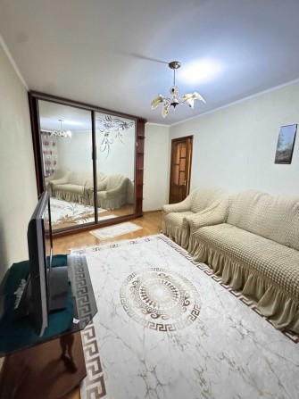 Дуже приваблива квартира на Виставці у хорошому стані - фото 1