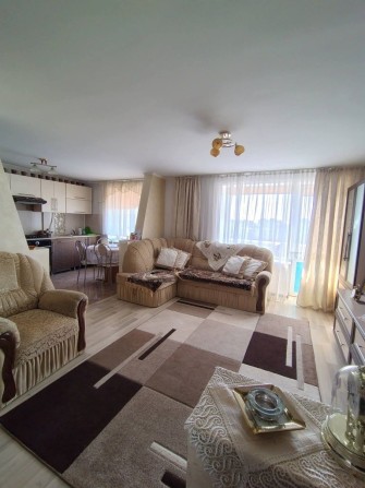 Продам квартиру в районі 8/9 школи - фото 1