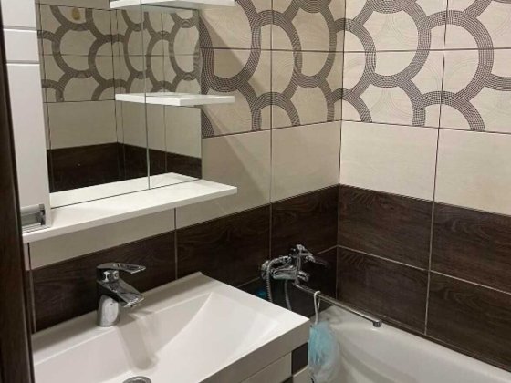 Трикімнатна квартира з ремонтом на Виставці Хмельницкий