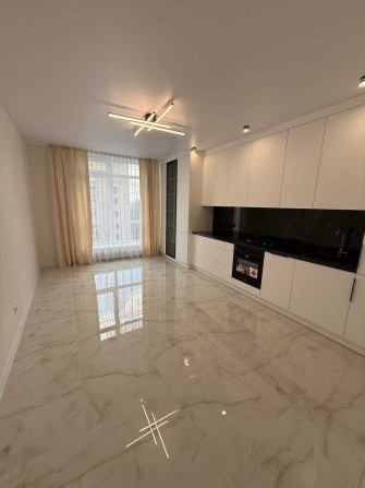 Продаж мармурової квартири на Виставці - фото 1