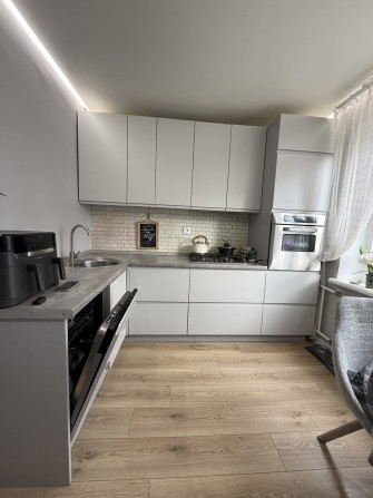 Чудова 2к, новий ремонт усе залишається! ВИПЛАТИТАК Торг! 43048 - фото 1