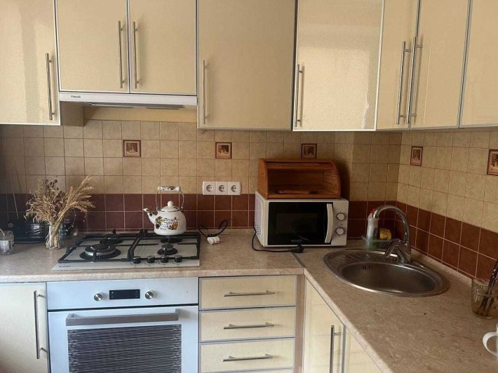 В продаже 1 комнатная квартира в центре Чугуева - фото 1