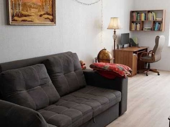 В центре Чугуева квартира улучшенной планировки Чугуев