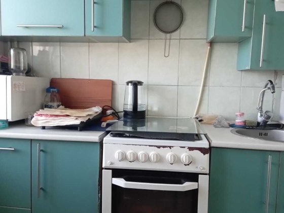 Продам 3-х комнатную квартиру - р-н большого Варуса Никополь