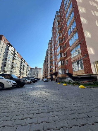 Сучасна простора 2к квартира в обжитій новобудові! Виставка! - фото 1