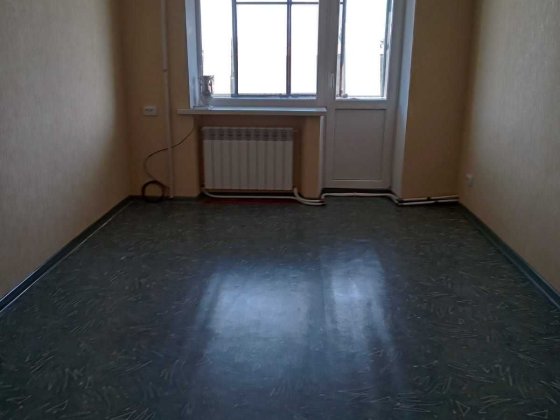 Продам 2-х комн. квартиру в центре Нікополь