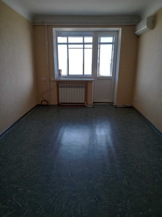 Продам 2-х комн. квартиру в центре - фото 1