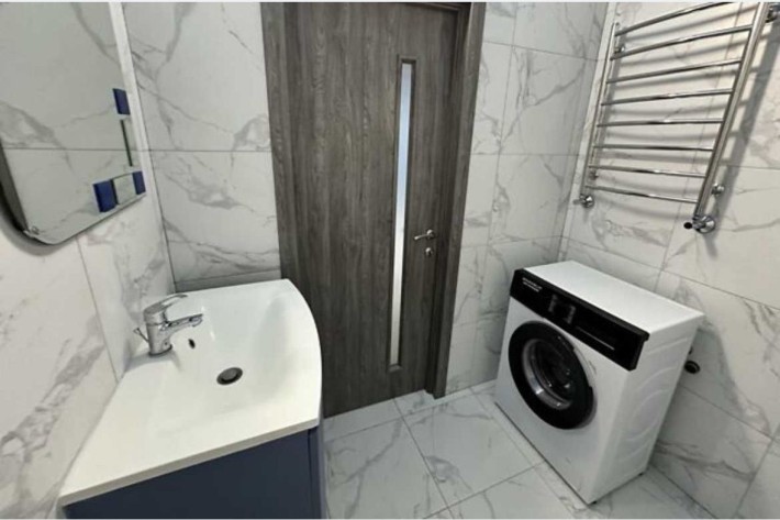Продаж квартири в новобудові - фото 1