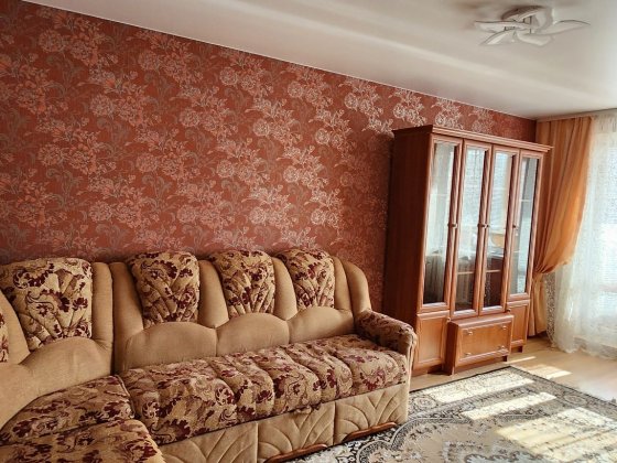 Продам 2кк прсп.Космонавтів Зарванцы