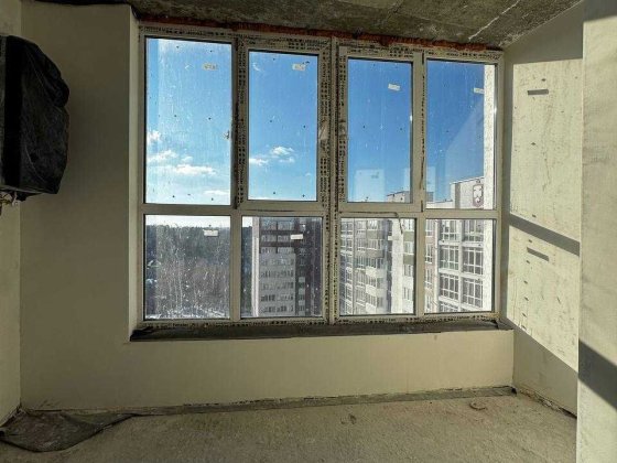 Продаж квартири Пів-Зах велика з чорновими роботами. 2%  податок Хмельницький