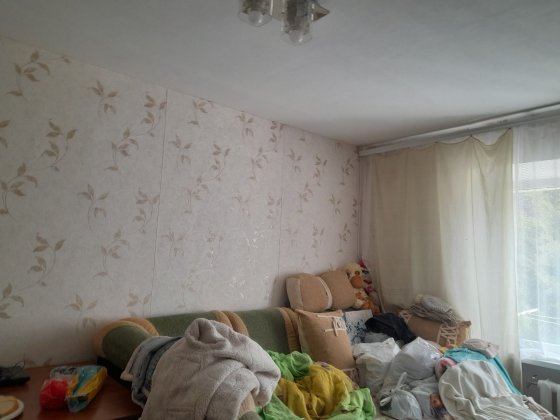 Продається гостинка полуторка Ладижин