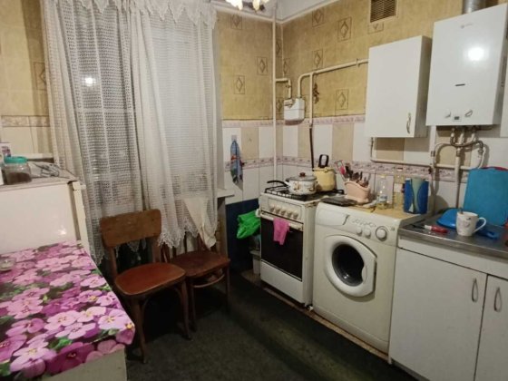 терміновий продаж 2к.кв,  середній поверх ,Філармонія. ktr Хмельницький