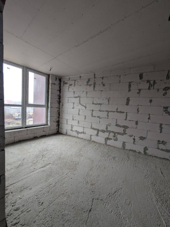 Світла 2к біля озера, двостороння. Скоро здача! 41740 - фото 1