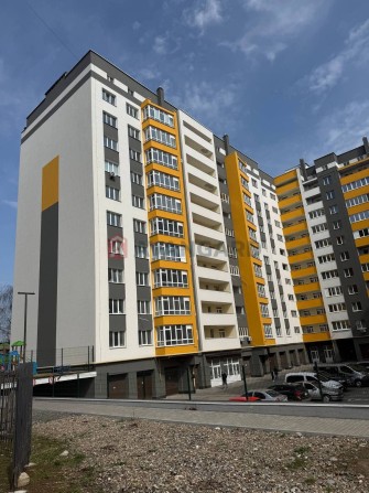 Простора 1-кімнатна квартира | 55 кв | вул. С. Бандери 30А - фото 1