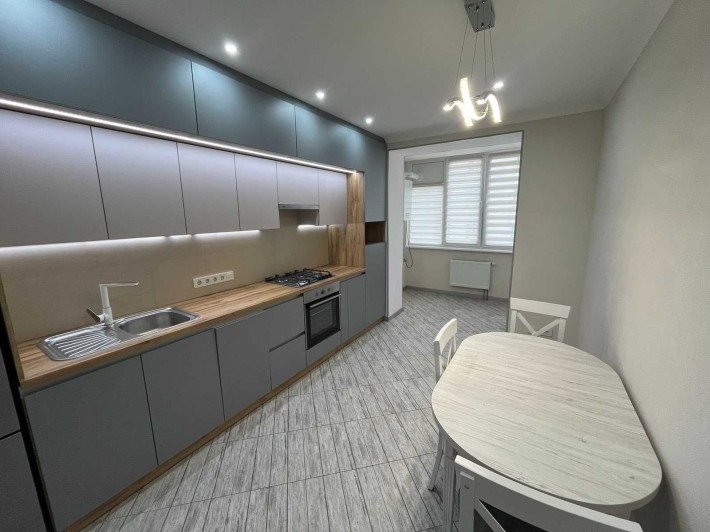 Краща 2-кімнатна на Озерній! Ремонт, меблі, техніка! - фото 1