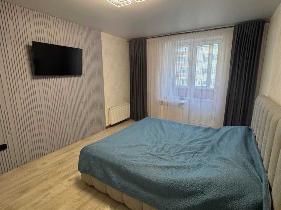 Простора 2кімнатна квартра з хорошим, добротним, якісним ремонтом! Хмельницький