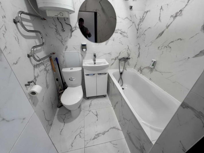 Продаж 1К Центр LIN 35689 - фото 1