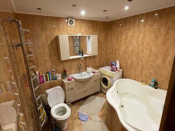 Квартира Дубово 3кім переалвновано в 2кім , Гарний стан. ід 31432 Хмельницкий