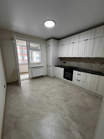 Розкішна 1кімнатна квартира, Озерна, Рауш! - фото 1