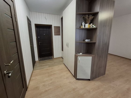 Затишна 1к в чудовому стані, все залишається. Мінімальне оформ.43359 Хмельницький