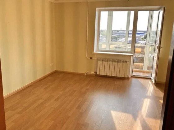 Продам 3-к квартиру на ж/м Слобожанское (Юбилейный), ул. Тепличная Слобожанское